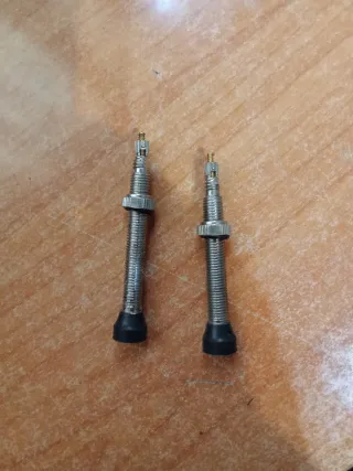 Válvulas Cónicas Tubeless