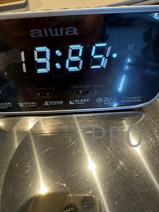 Radio Orologio AIWA CRU-19BK: Nero, Digitale, Doppia USB per Smartphone e Tablet