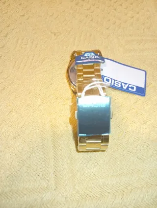 Reloj Casio analógico metal