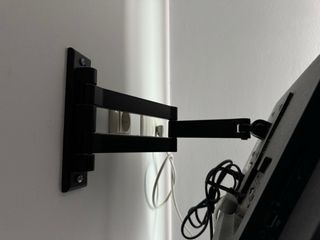 TV Philips 22 pulgadas con soporte