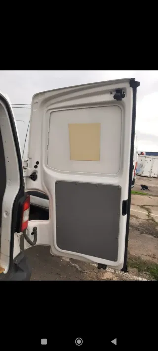 Volkswagen Transporter T5 2015 (furgoneta)