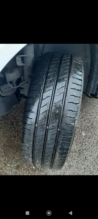 Volkswagen Transporter T5 2015 (furgoneta)