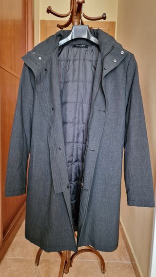 Abrigo tipo gabardina de hombre color gris marengo