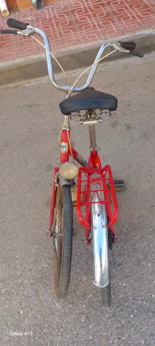 Bicicleta BH roja