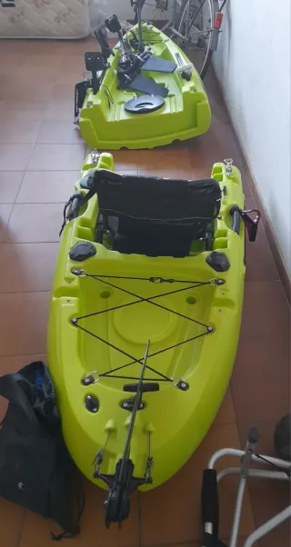 Kayak a pedales con sonda Garmin