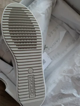 Scarpe Geox Bianche Nuove Tg. 35