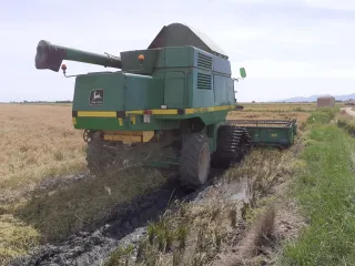 Cosechadora John Deere CTS con orugas