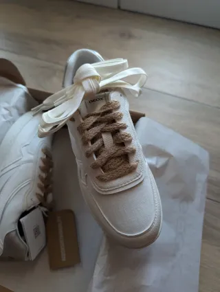 Scarpe Geox nuove beige/bianche taglia 35