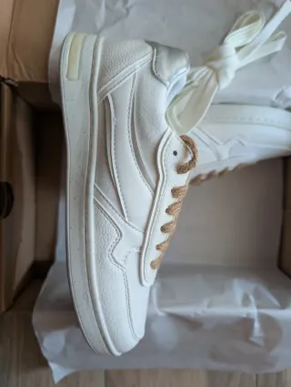 Scarpe Geox nuove beige/bianche taglia 35