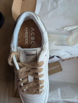 Scarpe Geox nuove beige/bianche taglia 35
