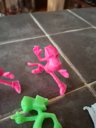 Lote 6 figuras de plástico