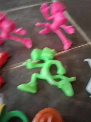 Lote 6 figuras de plástico