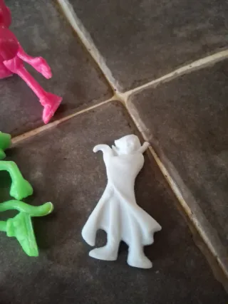 Lote 6 figuras de plástico