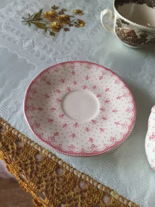 Lechera y plato La Cartuja Flor de LisDefectuosas