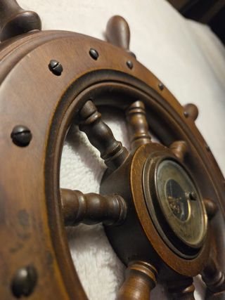 Timone con Barometro Antico