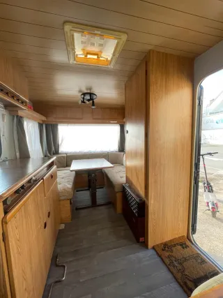 Caravana Adria 350 ,buen Estado, -750kg