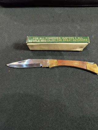 Navaja de bolsillo Look Knife sin usar