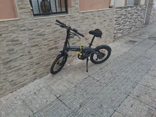 Bicicleta Eléctrica Plegable Negra