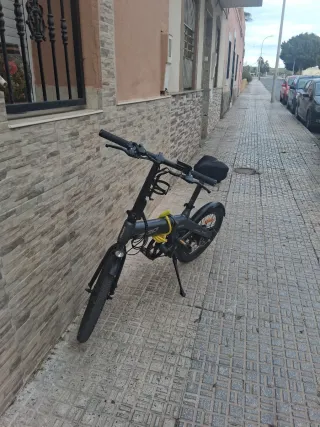 Bicicleta Eléctrica Plegable Negra