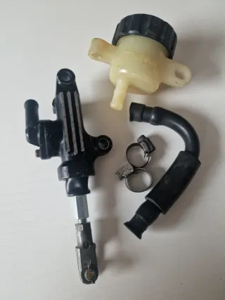 Bomba Freno Trasero Yamaha RD350