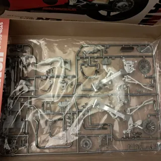 Maqueta Tamiya Honda NR 1/12