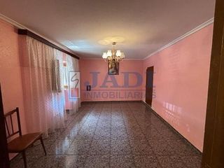 Chalet en venta en Valdepeñas