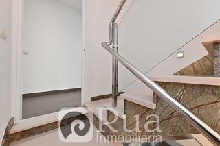 Casa adosada en alquiler en Sada