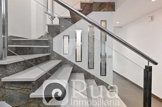 Casa adosada en alquiler en Sada