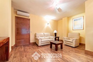 Local comercial en venta en Yucatán - Las Cornisas en Rozas de Madrid (Las)