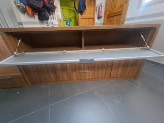 Muebles salon color marrón oscuro