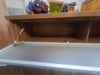 Muebles salon color marrón oscuro