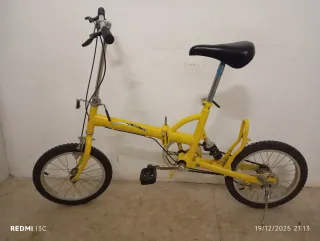 Bicicleta Amarilla Plegable