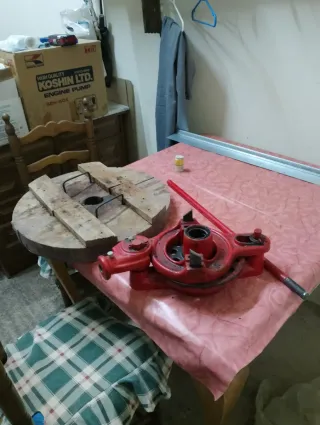 Prensa de vino de madera