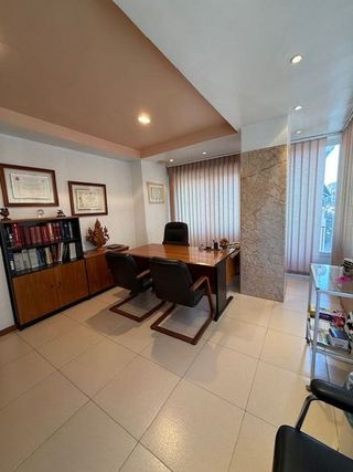 Oficina en alquiler en Guadix