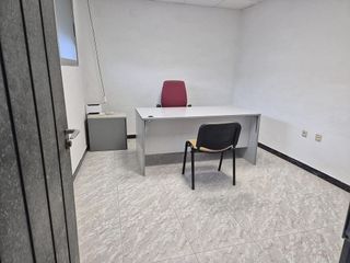 Nave industrial en venta en Parque de la Bombilla-Pla de Rascanya en Llíria