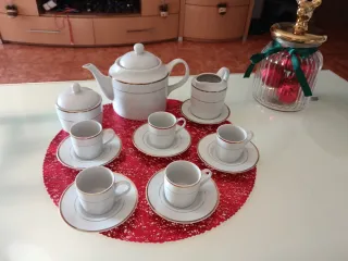 Juego de café de porcelana y cristal