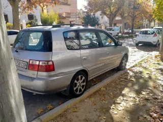 KIA Carens 2004