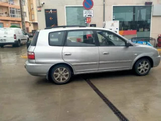 KIA Carens 2004