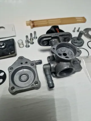 Grifo Gasolina Yamaha RD350 1WT #1