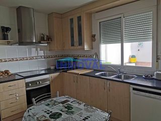 Casa adosada en venta en Valdepeñas