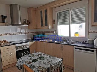 Casa adosada en venta en Valdepeñas