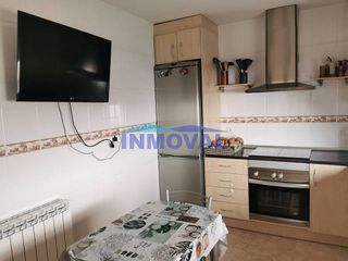 Casa adosada en venta en Valdepeñas