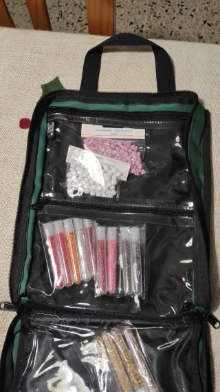 Estuche de cuentas para pulseres y collares