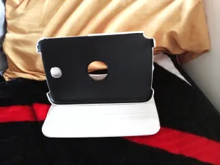Funda giratoria blanca para tablet