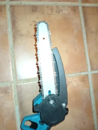 Mini sierra eléctrica 21V