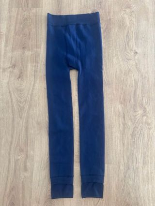 Leggings azul marino com pelo