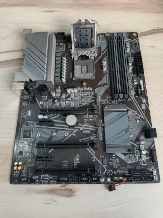 Placa Base Gigabyte Z590 D DDR4