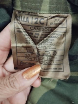 Ropa y accesorios militares