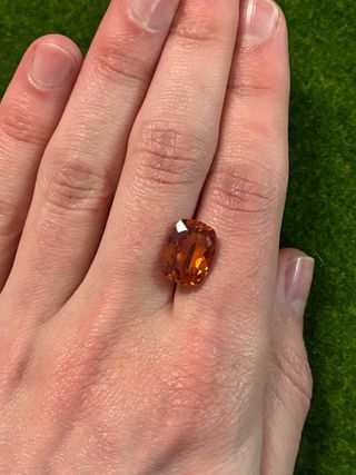 Zaffiro arancio 8.90 ct taglio Cushion certificato