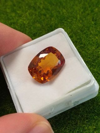 Zaffiro arancio 8.90 ct taglio Cushion certificato